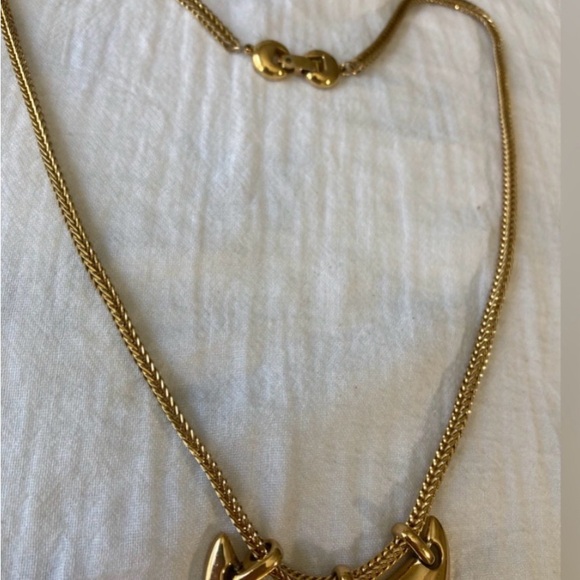 Monet Vintage Gold Tone Pendant Necklace - Picture 5 of 5